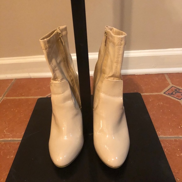 Boots - Picture 2 of 4